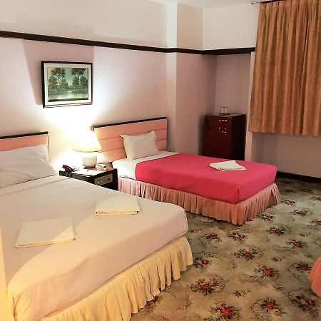 Daeng Plaza Hotel Phuket Eksteriør billede