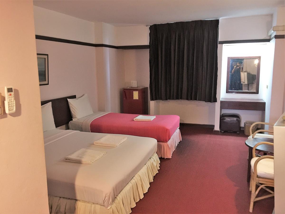 Daeng Plaza Hotel Phuket Eksteriør billede